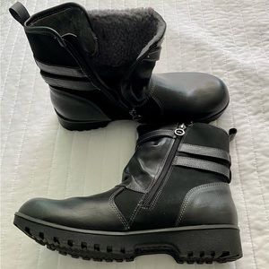 JBU by Jambu Women’s Evans Boot 
Memory foam footbed
All terra traction